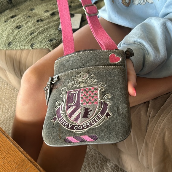 Juicy Couture Vintage Crossbody Handbag - Picture 7 of 7